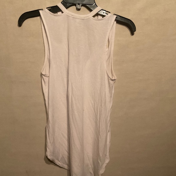 White, Express One Eleven tank top with peek-a-boo cold shoulder detail size xsm - Picture 2 of 2
